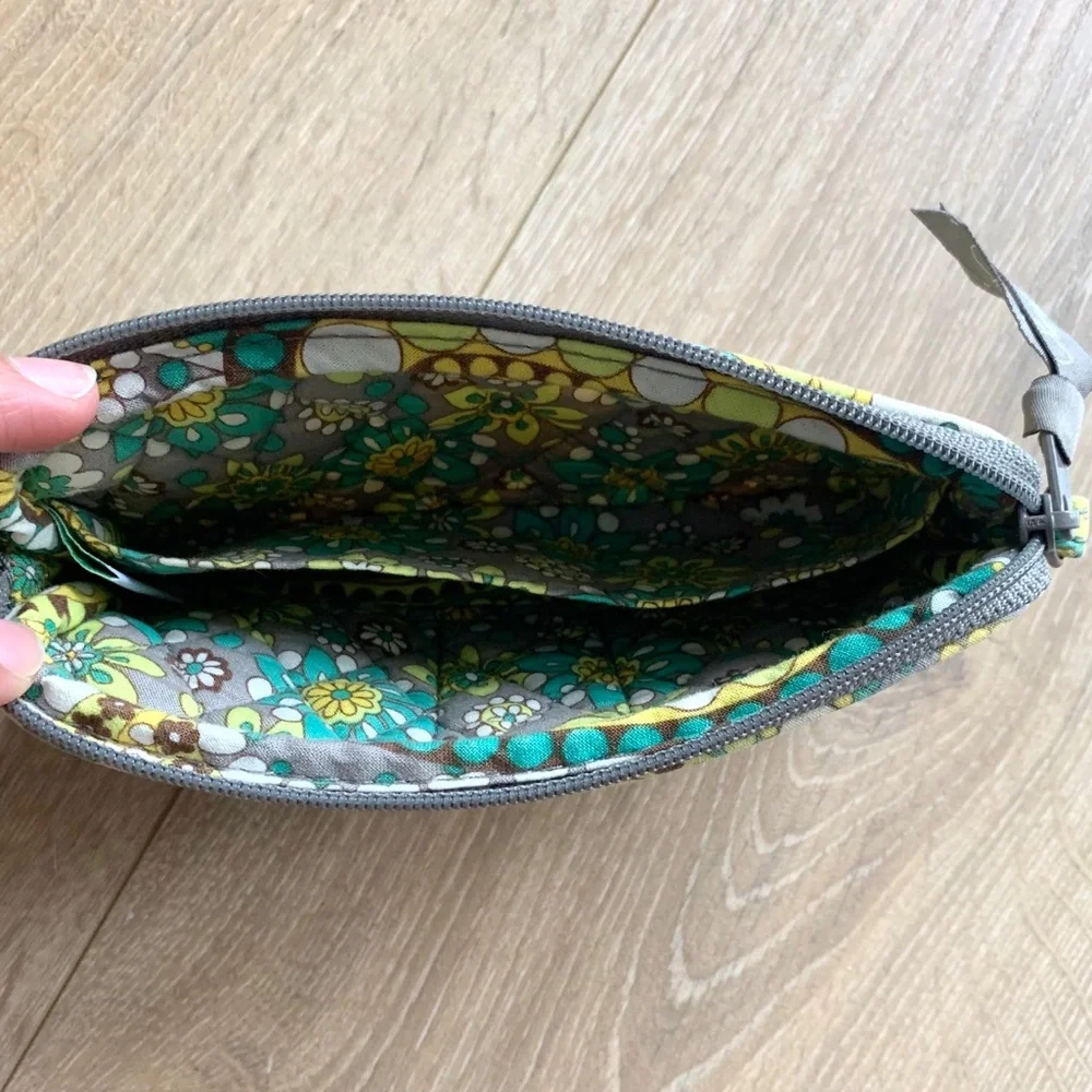 VERA BRADLEY Wristlet Wallet Card Holder